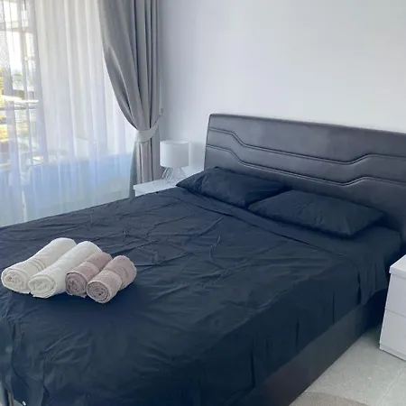 Abelia Sea View